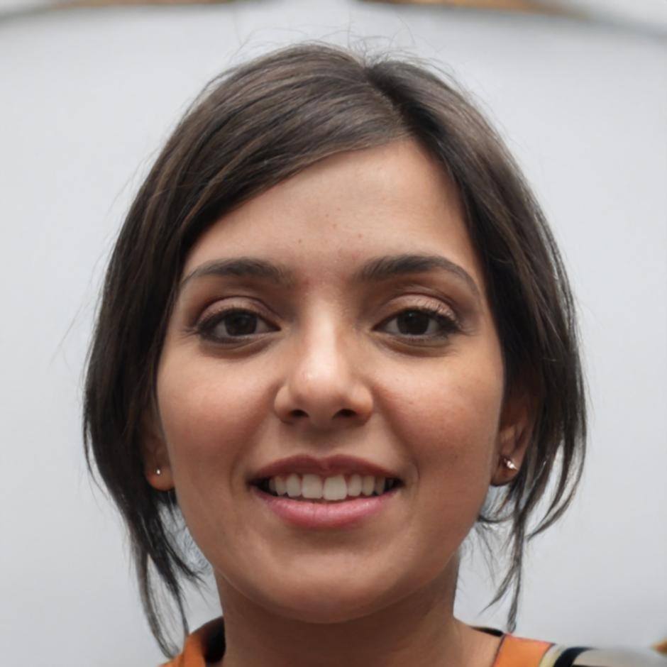 Instructor portrait showing Aoibheann Ó Súilleabháin